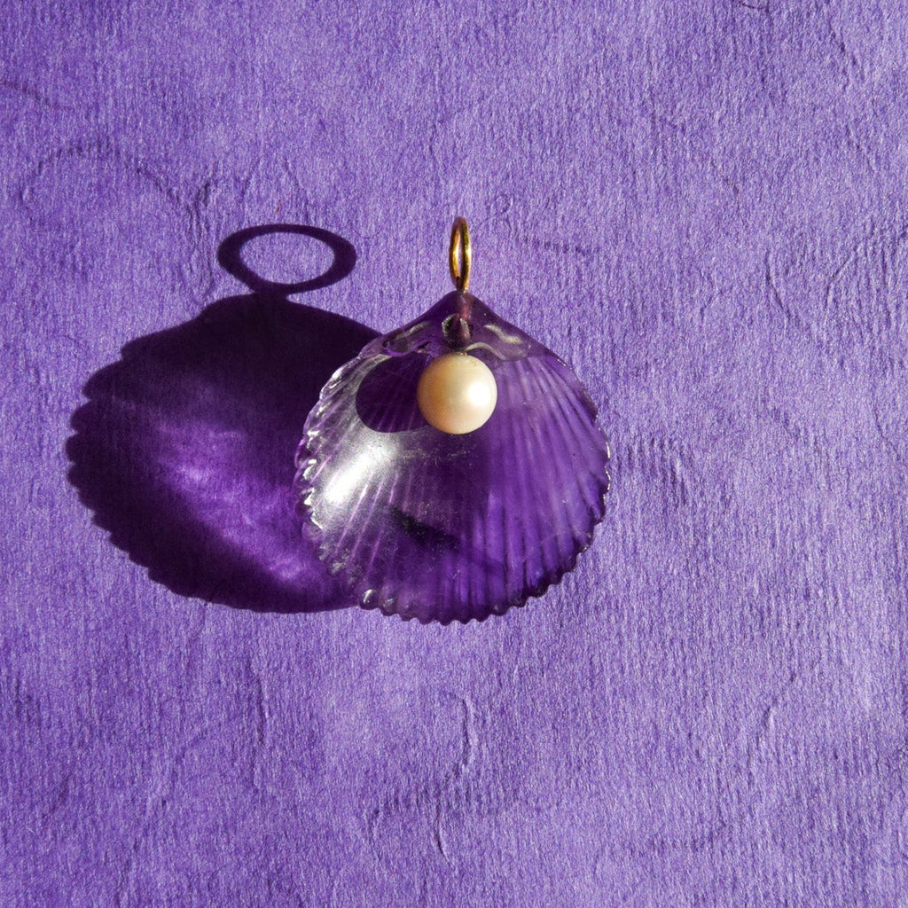 Shell & pearl pendant