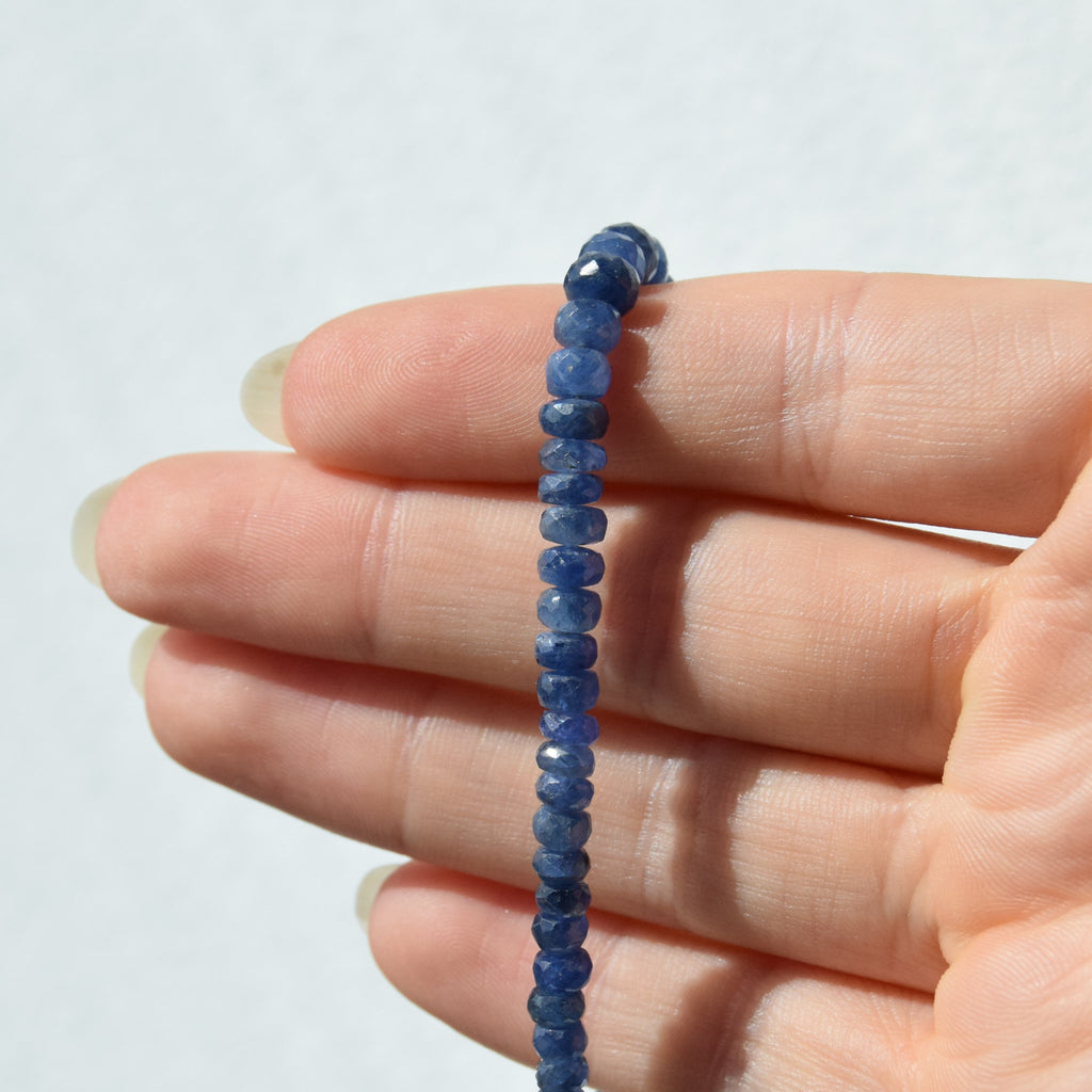 Halo — Sapphire Pearl Choker