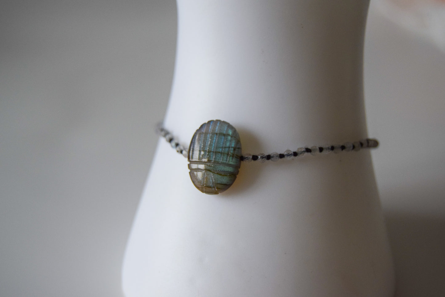 Labradoriet Scarab Armband