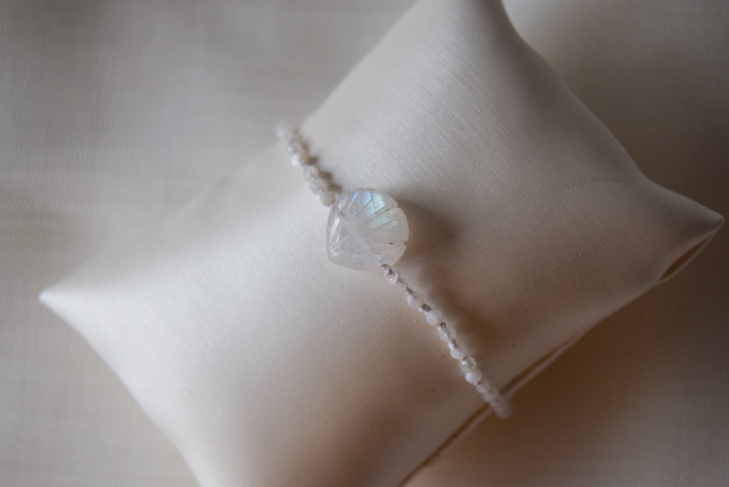 Witte Labradoriet Schelp Armband 