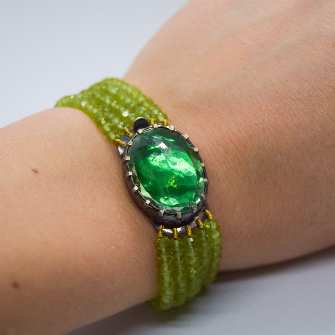 Quartz and Peridot Bracelet - Atelier Asali